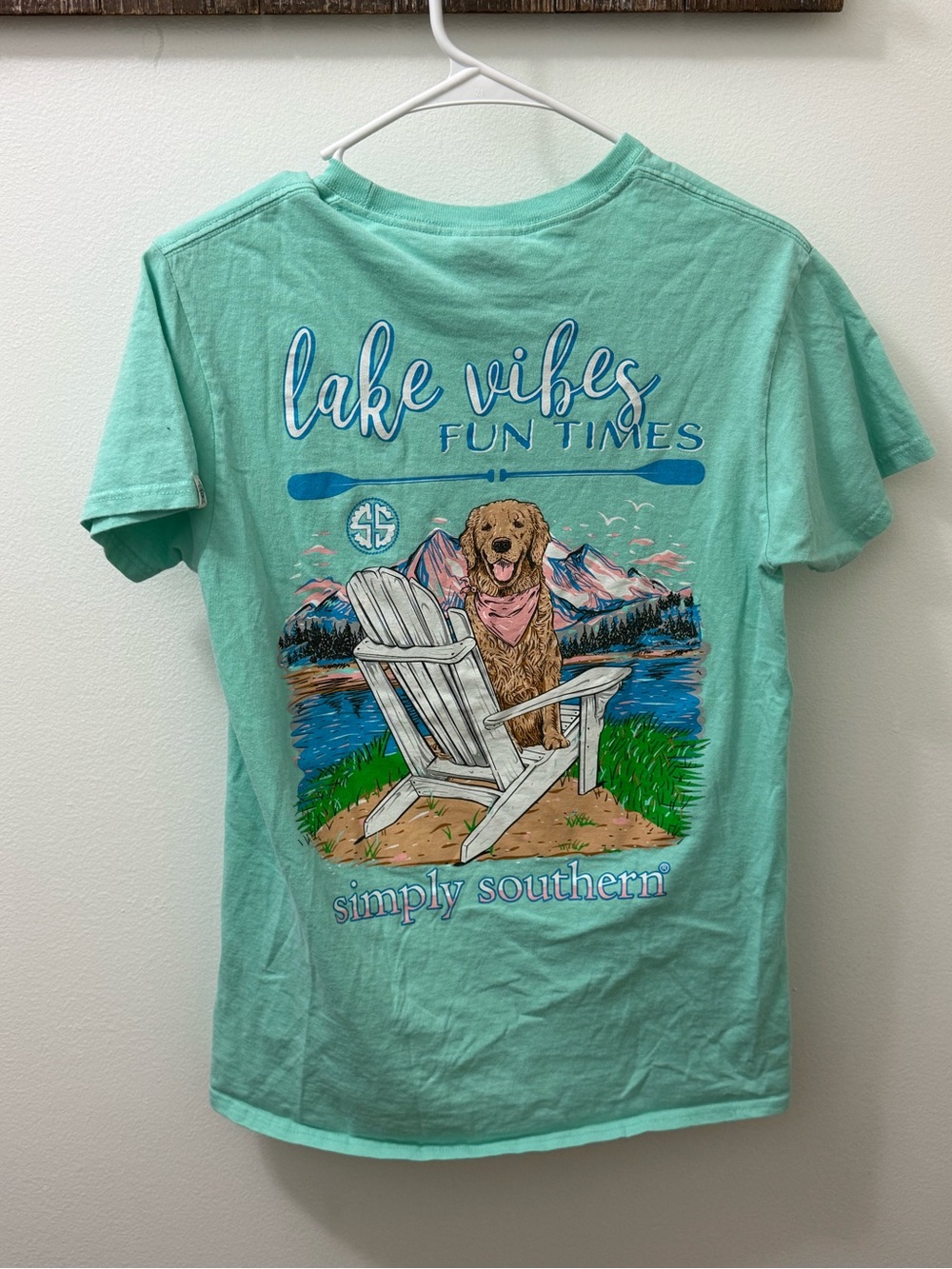 Simply Southern Mint 'Lake Vibes' Lakeside Dog Graphic Tee